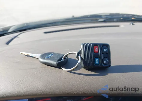 2000 Ford Taurus Sel from USA, damaged, VIN 1FAFP56S7YA151067